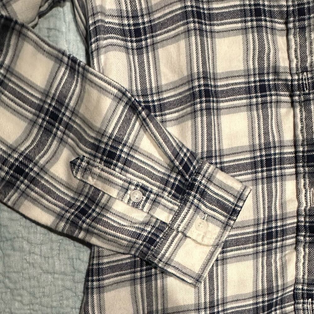 American Eagle Women's Black & White Plaid Flannel Shirt - Picture 4 of 5